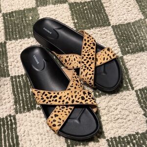 Birdies Robin Slide Sandal - Dyed Calf Hair in Mini Cheetah - Sz 8.5